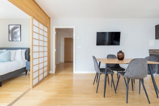 Spacious 2 Bed Apartment in Dalston