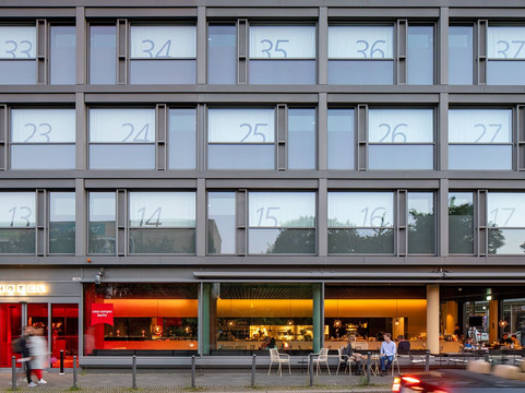 卡萨露营柏林酒店