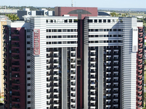 Metropolitan Hotel by Atlantica