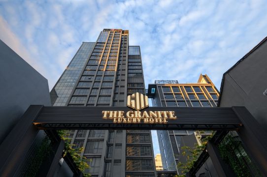 葛霓特豪华酒店-官方