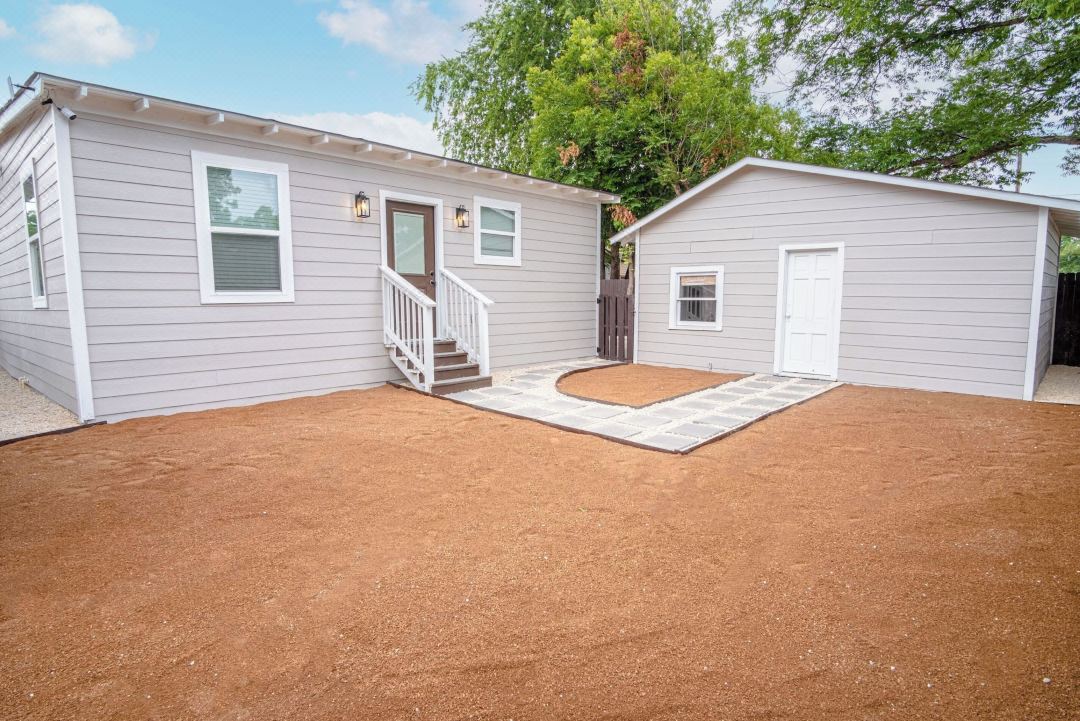 Captivating 4Br 2BA Home Near Awesome Downtown