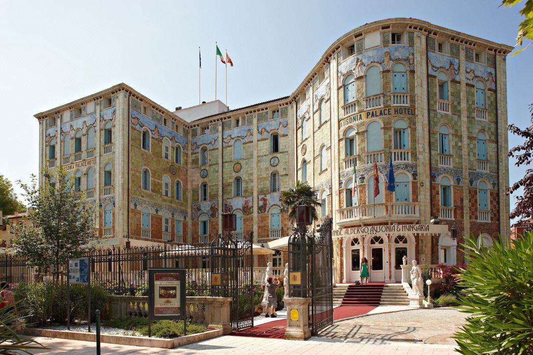 Ausonia Hungaria Wellness & Lifestyle