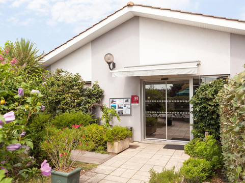 Merignac酒店住宿-波尔多梅里尼亚克机场灯塔国际酒店