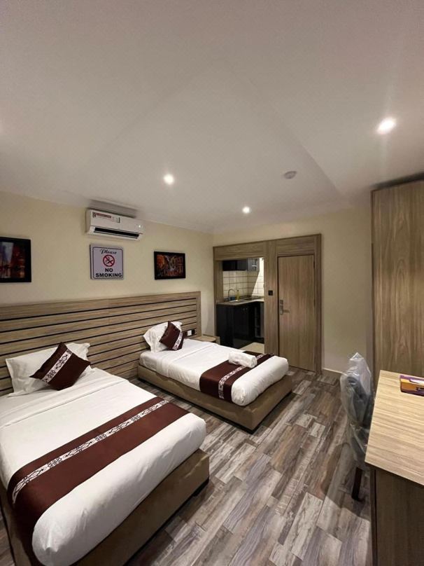 Moz One Apartments
