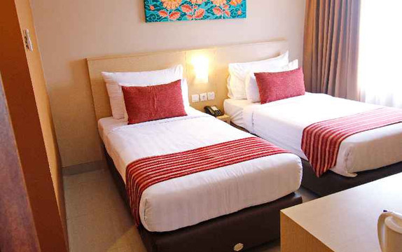 普卡迪亚拉大酒店