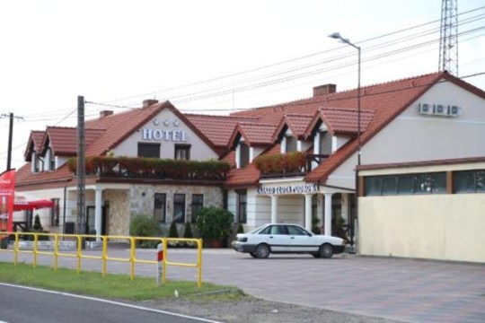 Zajazd Złota Podkowa-官方