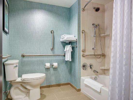 Hyatt Place Arlington/Courthouse Plaza Room Type - Queen Room with Two Queen Beds and Sofa Bed