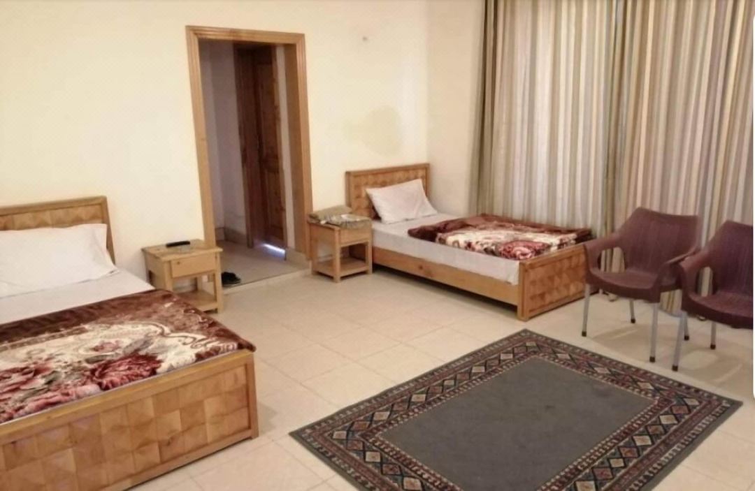 โรงแรม Mehman Khana