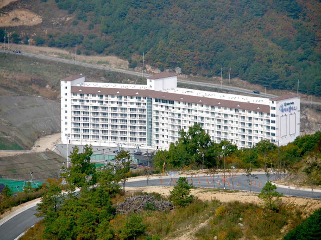 伊甸谷度假村