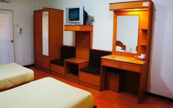 猜也蓬酒店住宿-敦库酒店