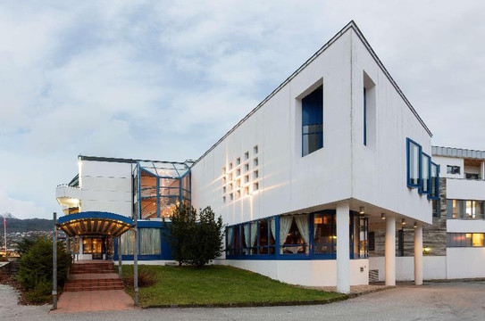 Bygstad酒店住宿-里卡酒店