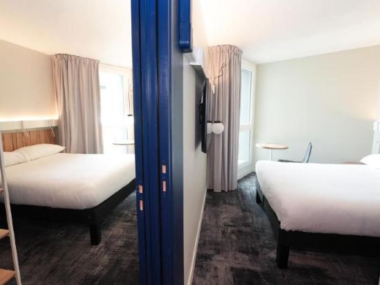 Ibis Paris Gare Montparnasse Catalogne Room Type - Standard family suite with 2 communicating rooms