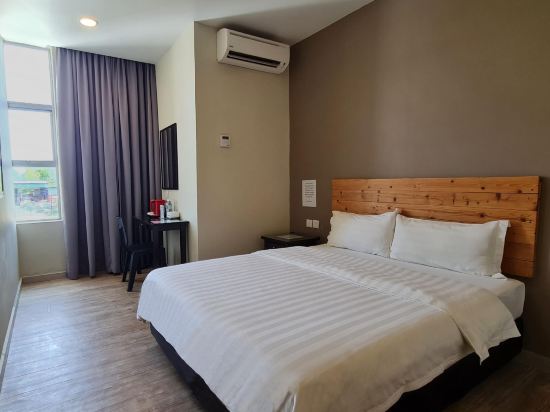 Sg Paka Hotel Room Type - Deluxe Queen Room