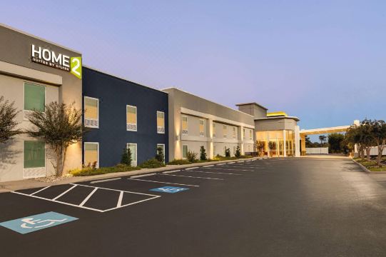 希爾頓道爾頓家庭套房酒店