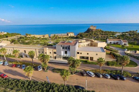 法尔科纳拉绿蓝度假村-官方