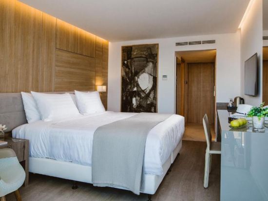 Lebay Beach Hotel Room Type - Executive Suite (Sea View) Lebay Beach Hotel Room Type - Executive Suite (Sea View)