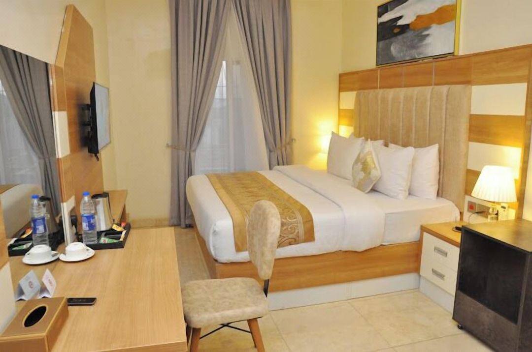 FIVE TWO ZERO HOTELS