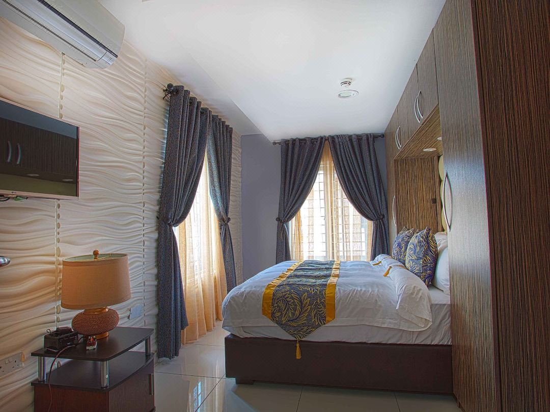 H21 Apartments & Lounge