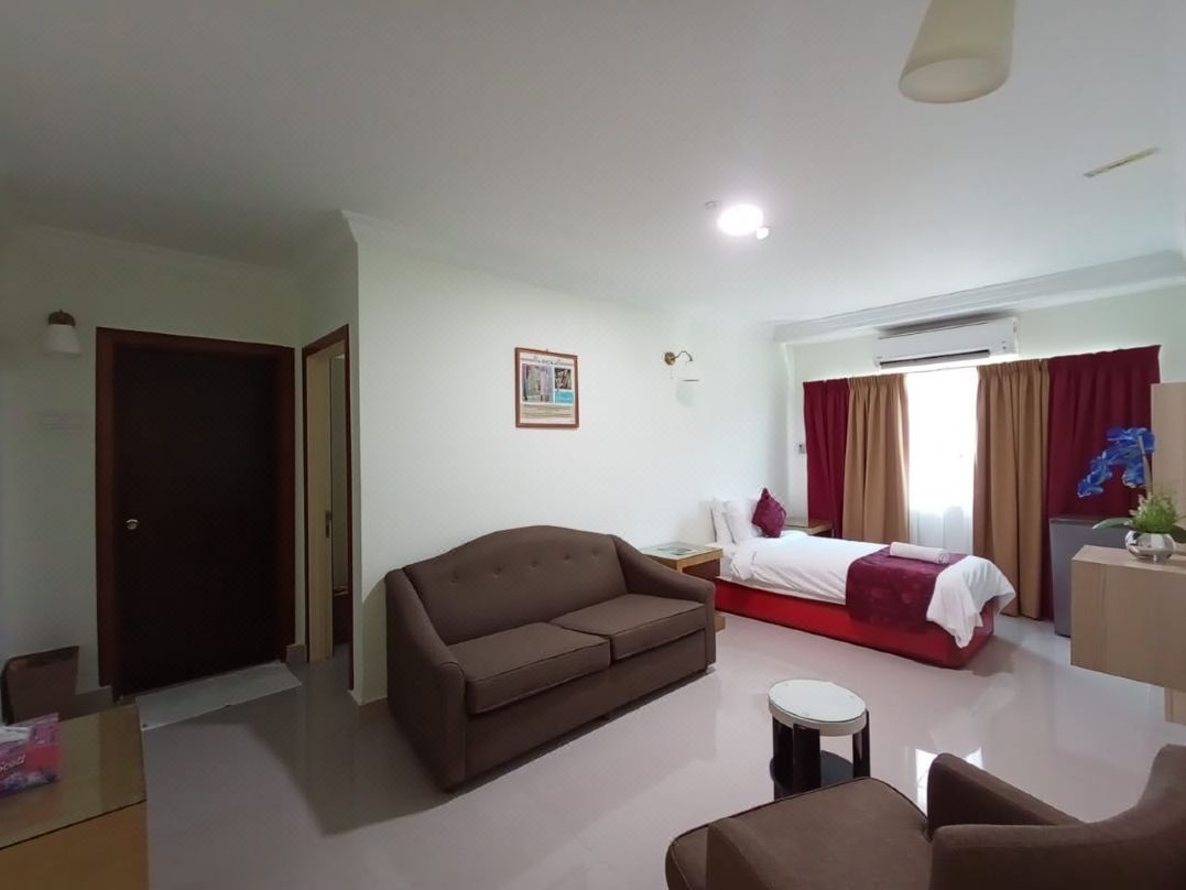 Che Wok Hotel