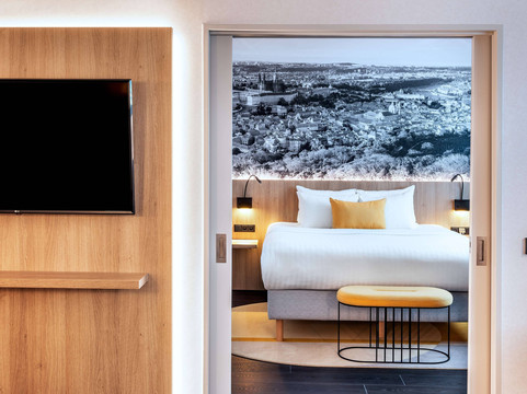 Bustehrad酒店住宿-布拉格机场万怡酒店