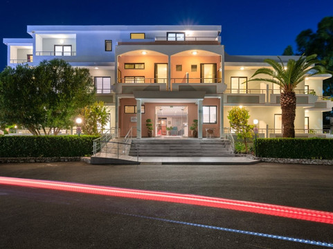 Fanes酒店住宿-Meliton Hotel