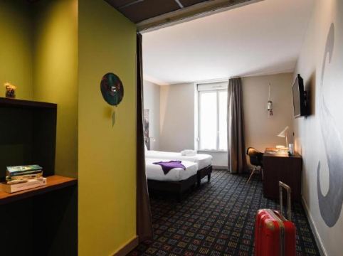 GREET LYON CONFLUENCE Room Type - Standard Room with 2 single beds