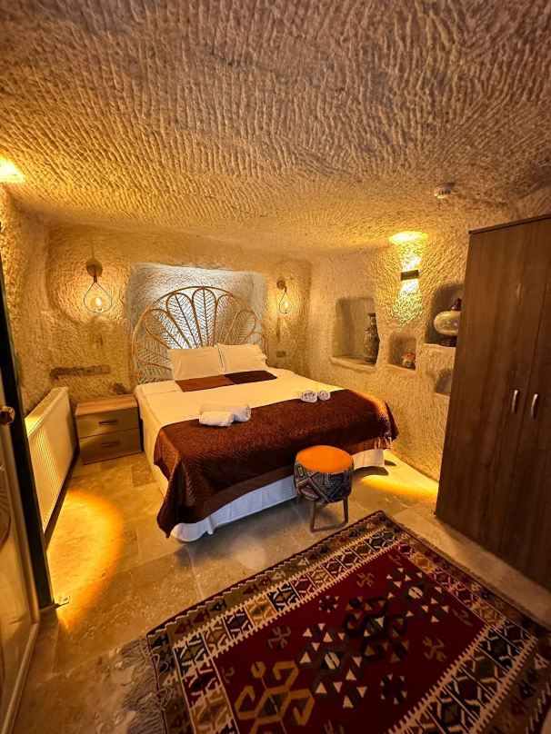 Mommy's Cave Home