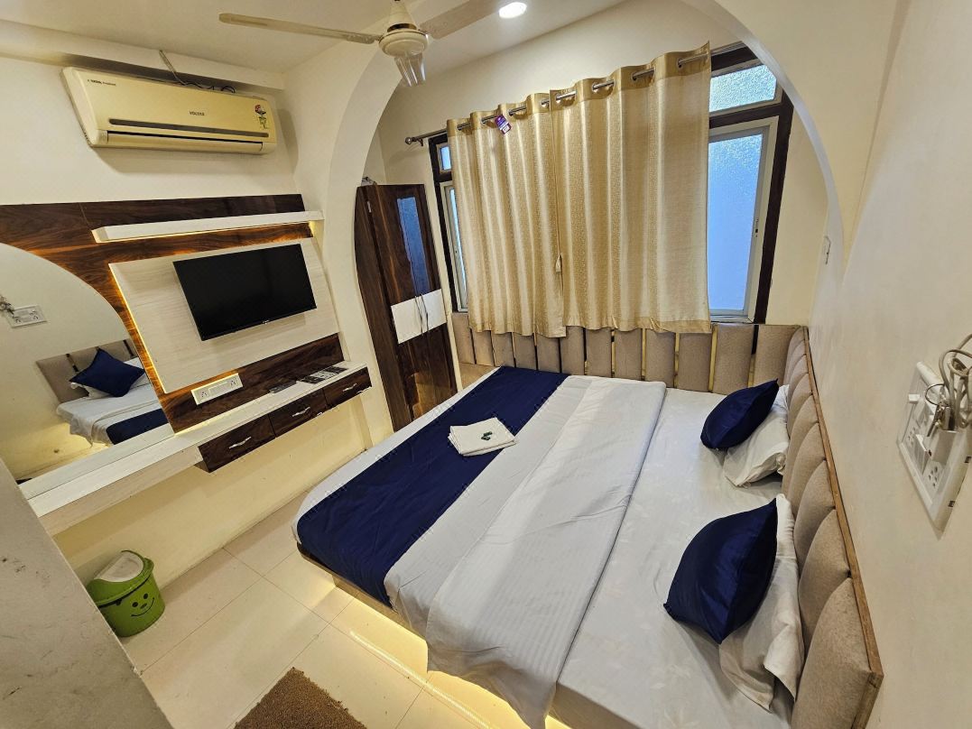 Hotel Aagman Palace - Near Mahakal Temple