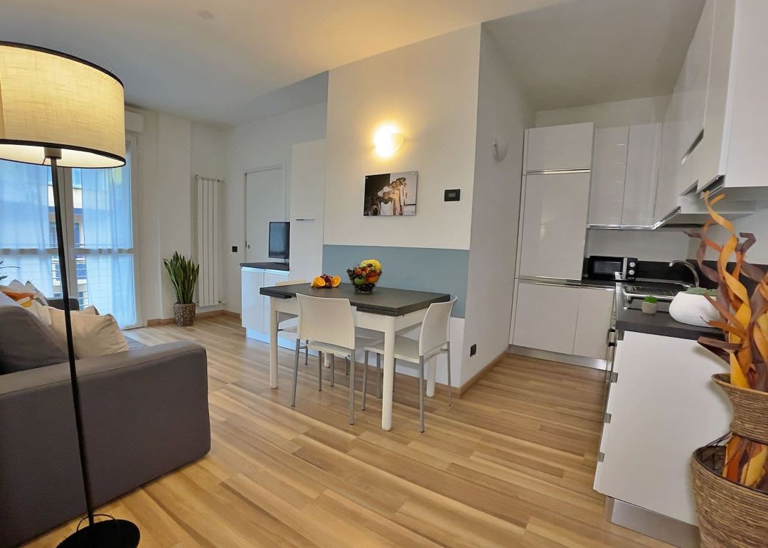 Candiani Building - Bright Spacious 1 Br w Balcony in Bovisa