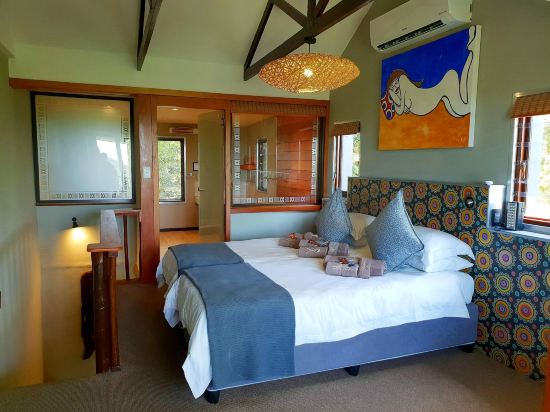 Hog Hollow Country Lodge Room Type - Family Suite