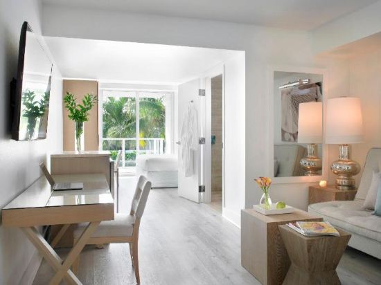 Grand Beach Hotel Surfside West Room Type - King Standard Suite Non smoking
