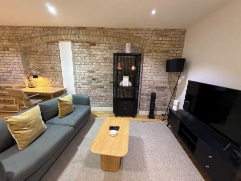 Citylink Central Flat 4