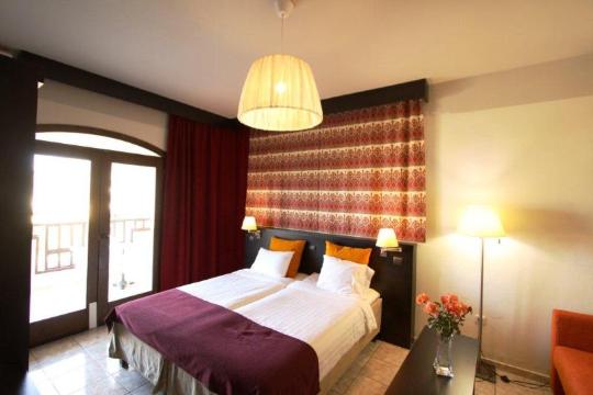 Almyrida Village & Waterpark-官方