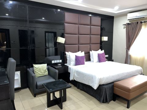 DWELL LUXURY APARTMENTS