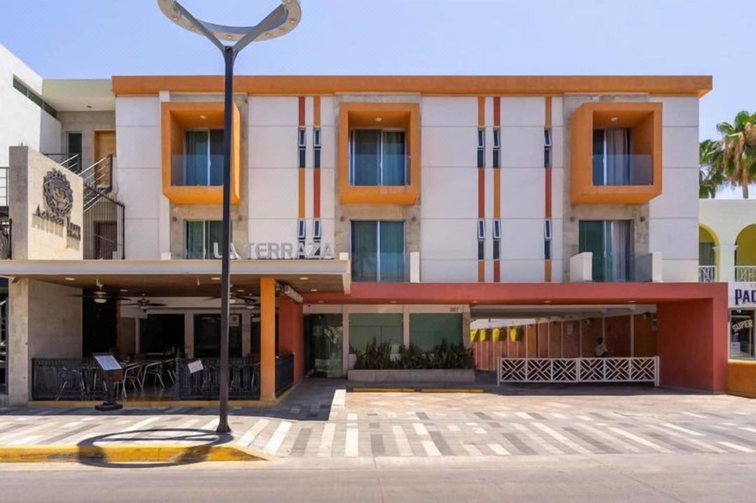 Hotel Azteca Inn