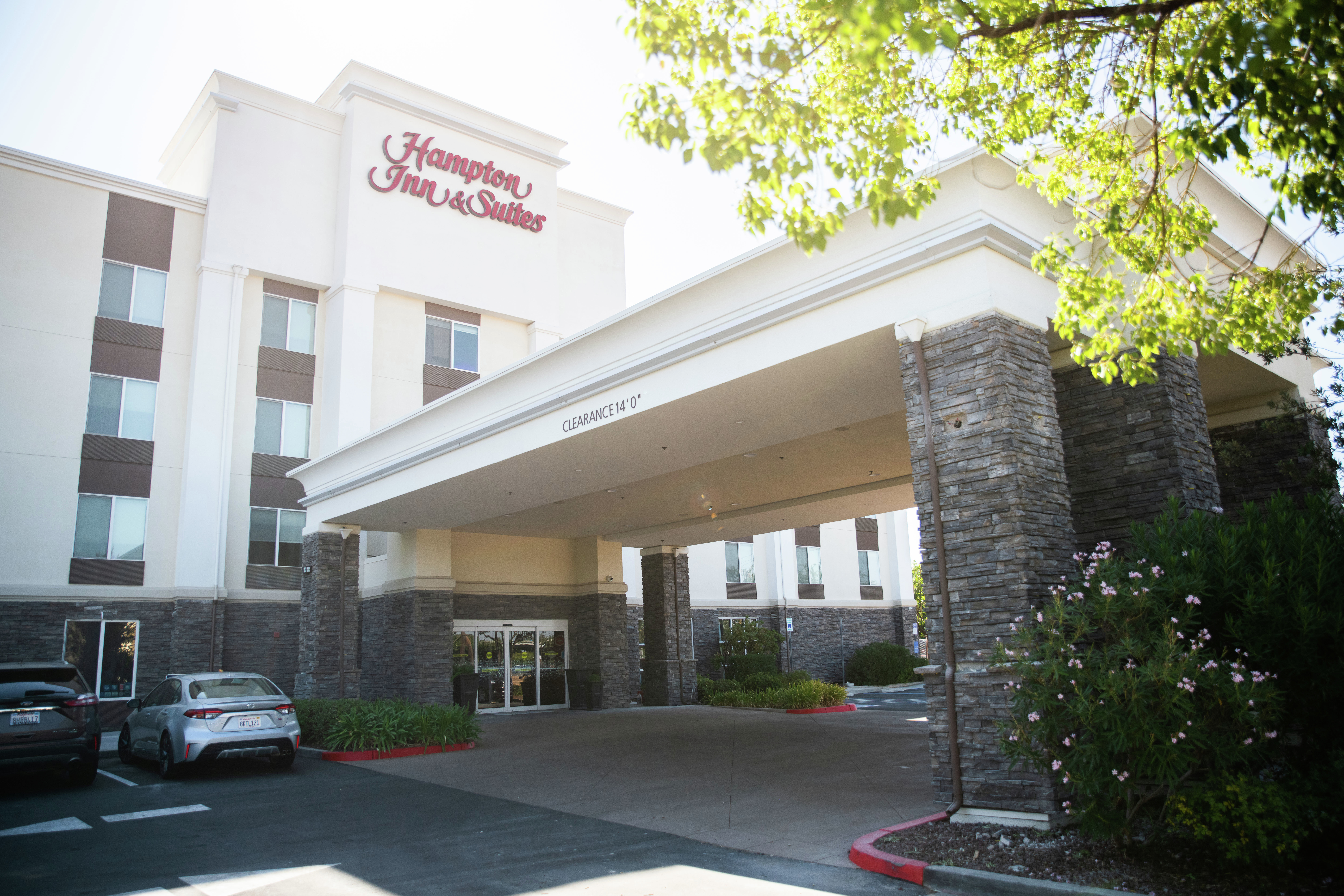 Hampton Inn & Suites Fresno-官方
