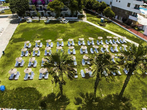 Ladonia Hotels Club Blue White