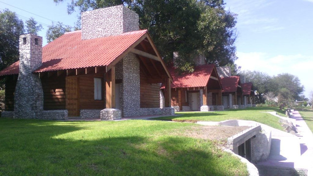 伊斯米基尔潘市酒店住宿-Hotel y Balneario Valle Paraiso