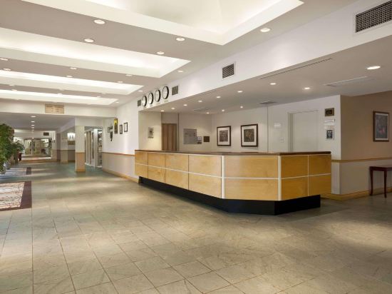 Travelodge by Wyndham Ottawa West