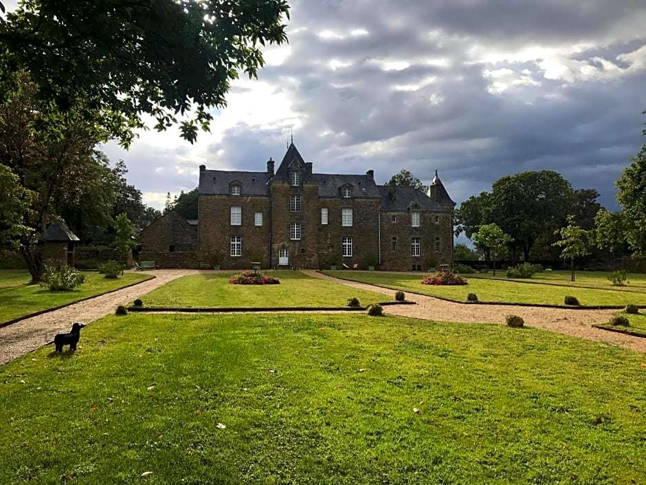 卡杜赞城堡酒店-官方