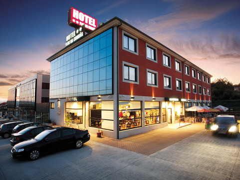 Sada酒店住宿-Hotel Flor del Rio