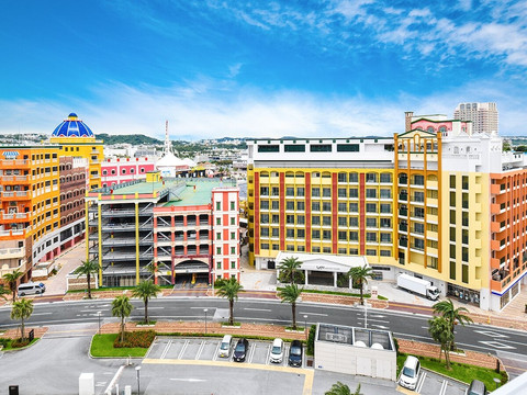 Lequ Okinawa Chatan Spa & Resort