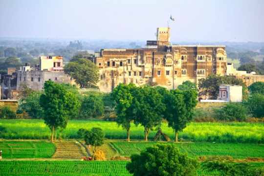 堡巴利酒店-官方