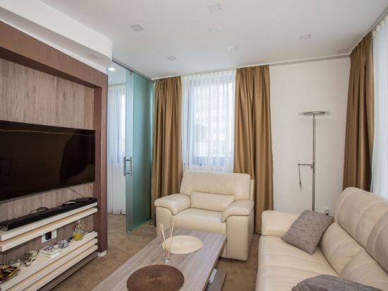 Hotel National, Zagreb