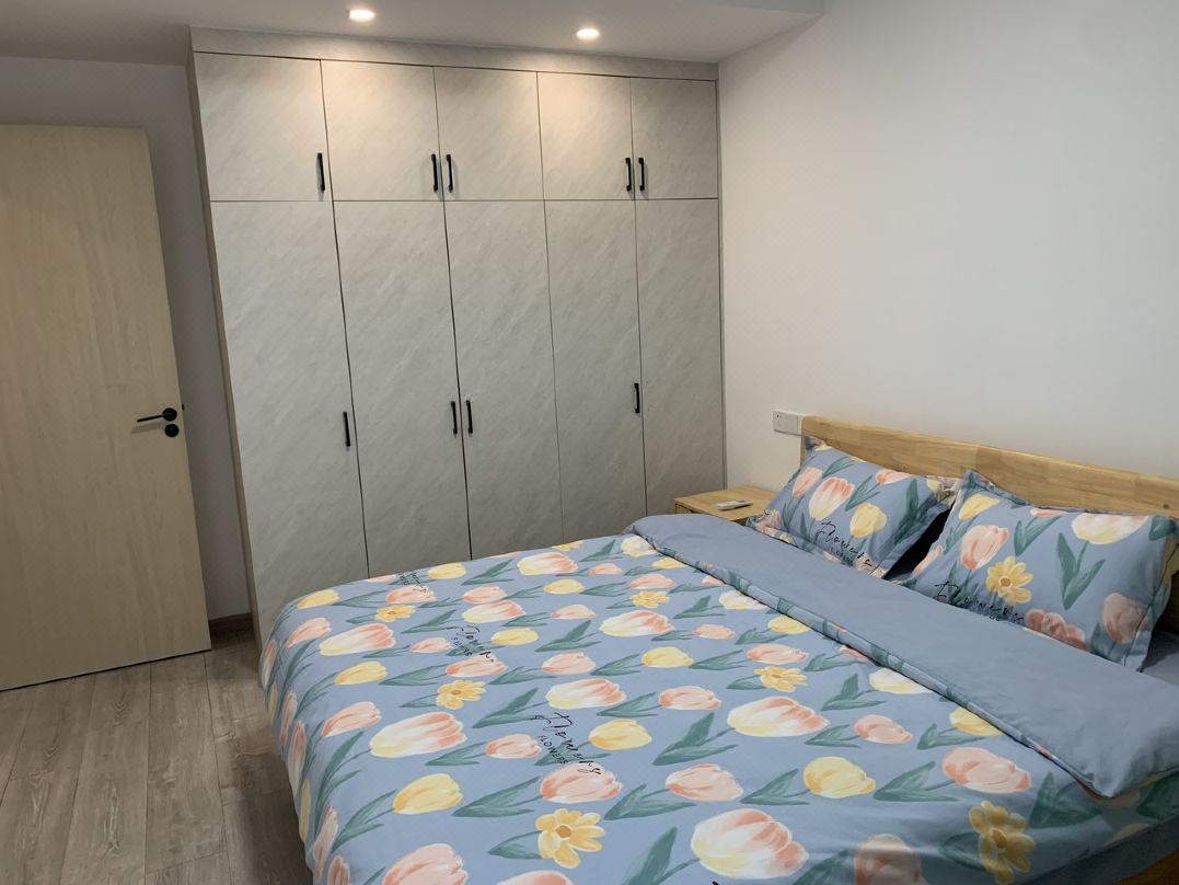 Landlord is a 90s Apartment (Lihedao Branch)