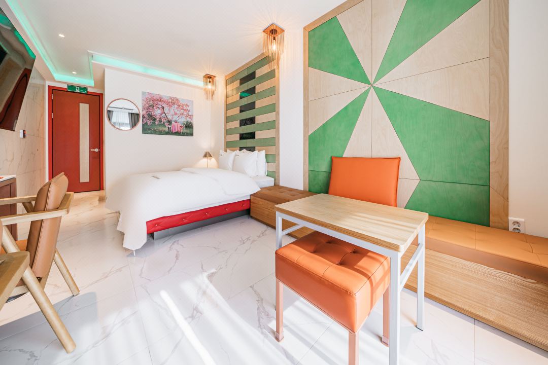 Incheon (Geomdan New Town) Hotel California