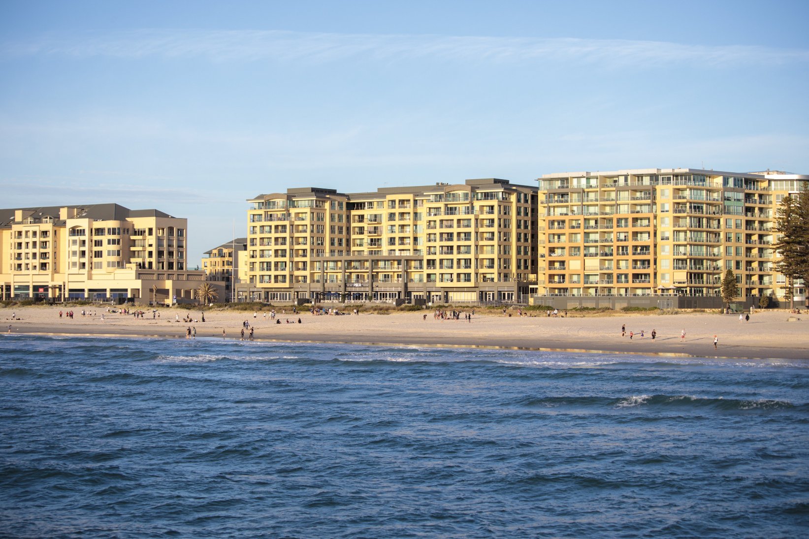 格雷尔广场码头盛橡套房酒店-官方