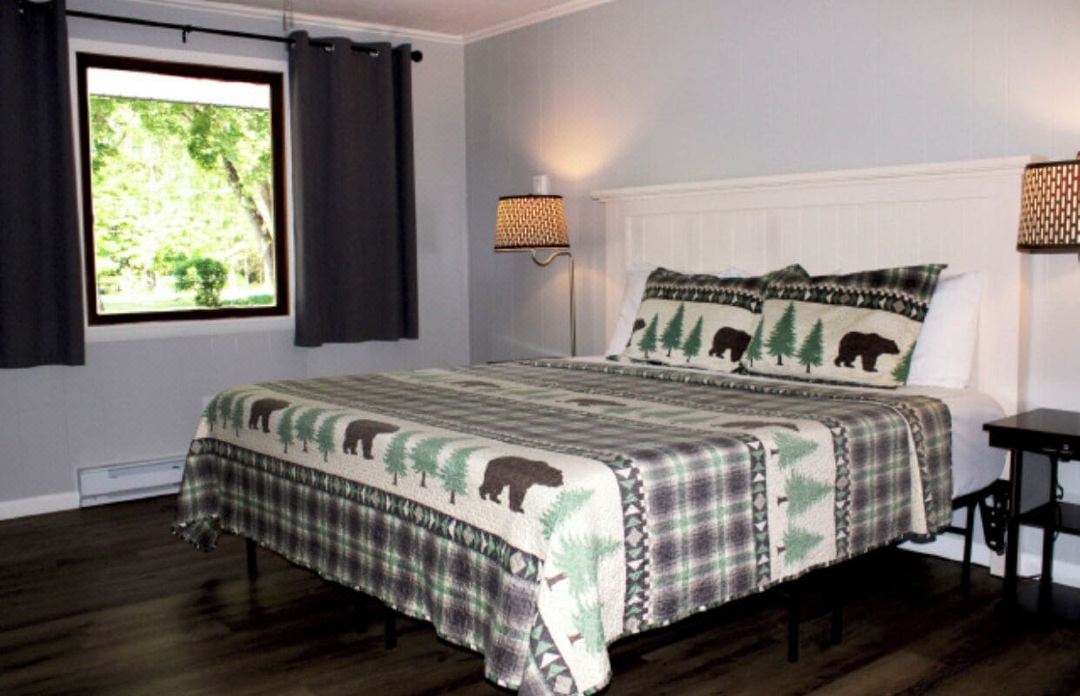 Luzerne Court Motel