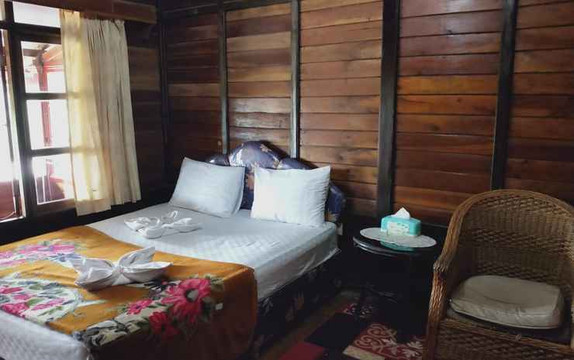 Villa & Glamping Marindu