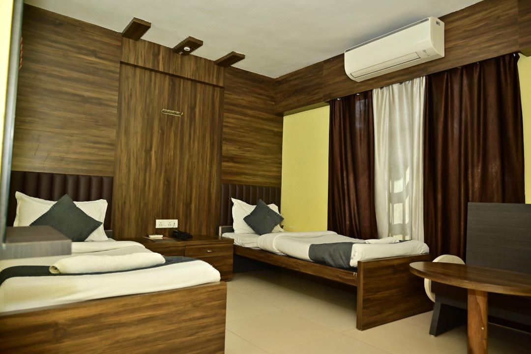 Jagat Hotel